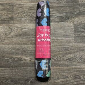 NWT Terez Yoga Mat TERY02 Love is Love Hearts Non Slip Pilates Fitness 5mm Pride